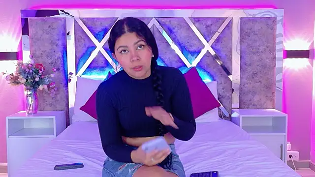 Larabrooks online show from 04/15/26, 07:18