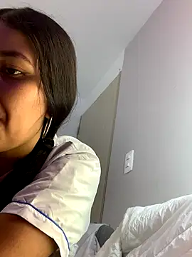 Larabrooks online show from 11/20/25, 06:41