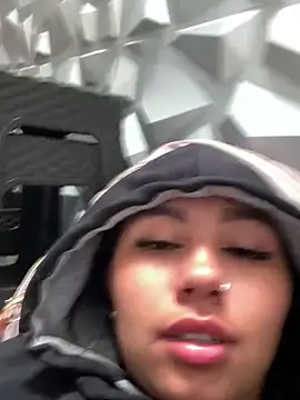 Larabrooks online show from 02/17/26, 05:21