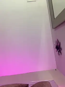 Larabrooks online show from 03/11/26, 07:19