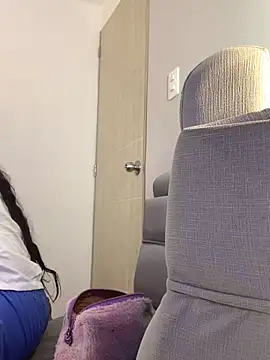 Larabrooks online show from 11/04/25, 07:06