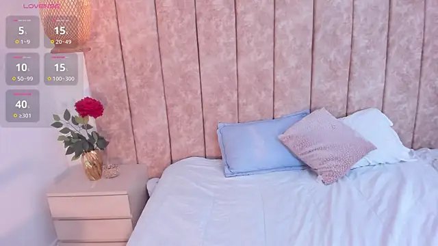 Katrina baurii online show from 10/17/25, 01:24