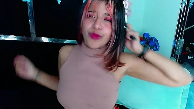 Snapshot of UnderBaby_ chatting on 03/19/25, 11:57 UnderBaby online show from 03/19/25, 11:57