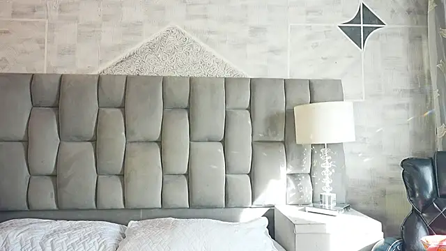 Melany Luv online show from 04/14/26, 09:09