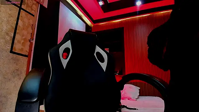 Melany Luv online show from 11/20/25, 09:04