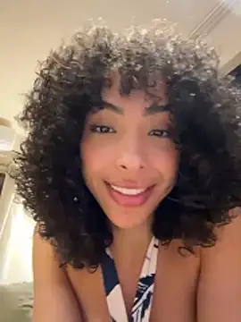 Snapshot of OSHUN_ chatting on 06/11/26, 01:49 OSHUN online show from 06/11/26, 01:49