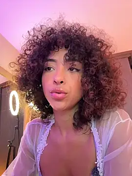 Snapshot of OSHUN_ chatting on 09/21/25, 02:55 OSHUN online show from 09/21/25, 02:55