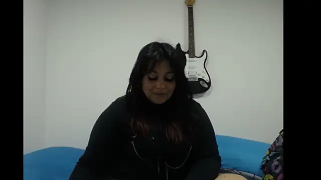 Snapshot of amydeepqueen chatting on 12/01/25, 12:06 amydeepqueen online show from 12/01/25, 12:06