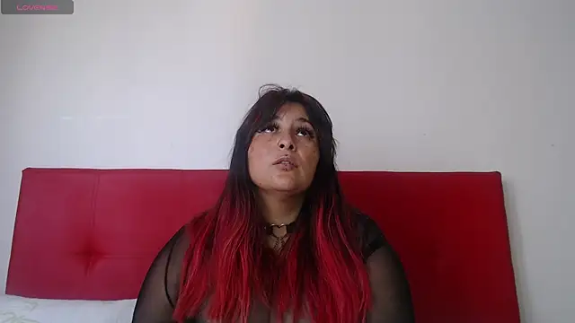 Snapshot of amydeepqueen chatting on 02/10/25, 02:37 amydeepqueen online show from 02/10/25, 02:37