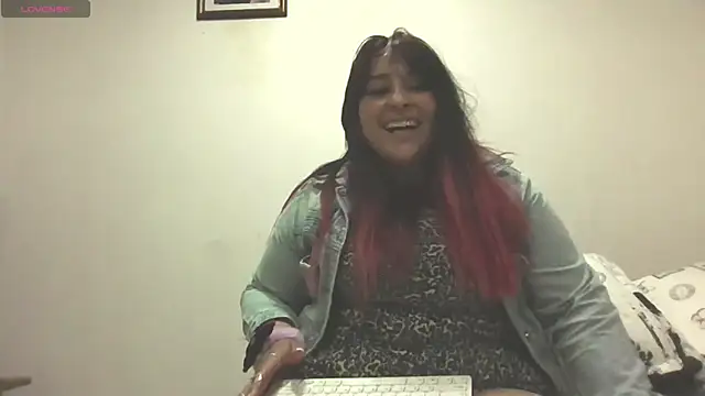 Snapshot of amydeepqueen chatting on 02/26/25, 11:00 amydeepqueen online show from 02/26/25, 11:00