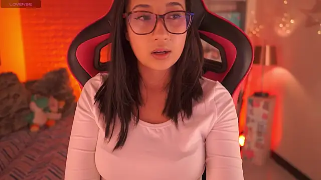 Sunny flower  online show from 02/21/26, 02:24