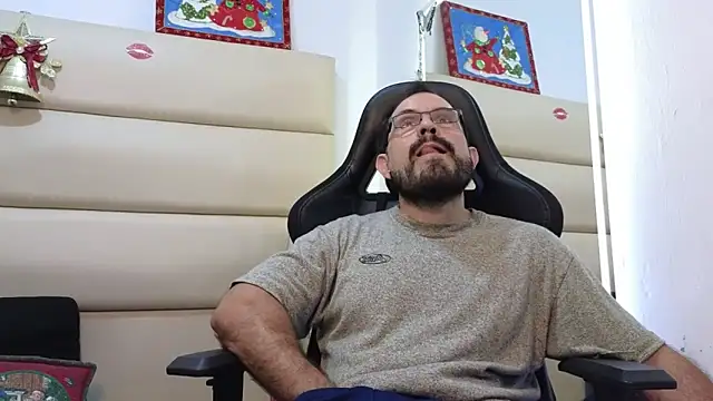 SbasTone Muscle online show from 12/19/25, 02:52