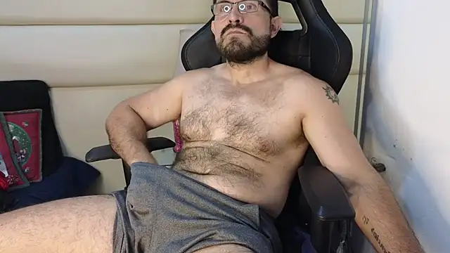 SbasTone Muscle online show from 12/15/25, 03:18