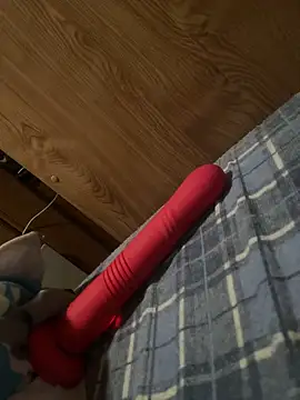 Snapshot of Nicky-98 chatting on 02/01/25, 11:58 Nicky-98 online show from 02/01/25, 11:58