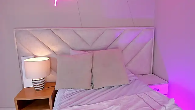  angela x online show from 03/06/25, 06:05