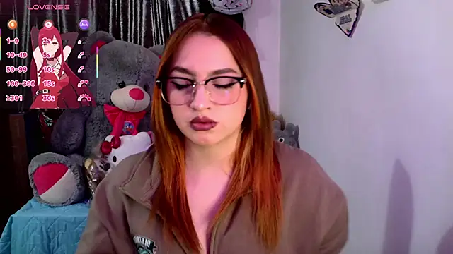 lucycherry   online show from 10/27/25, 08:32