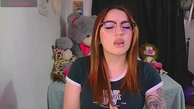 lucycherry   online show from 09/24/25, 03:35