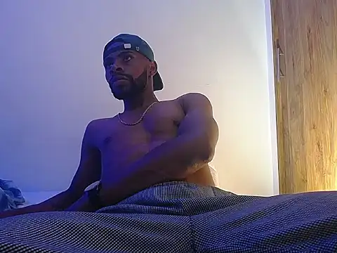 GerardSmitt online show from 10/18/25, 02:02