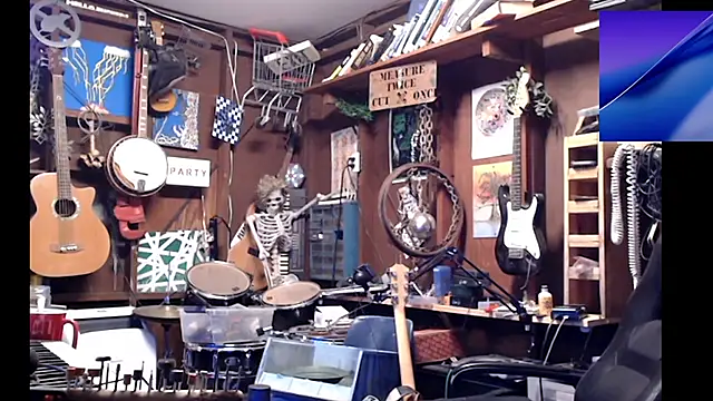 itsjameswebbscope online show from 10/01/25, 06:51