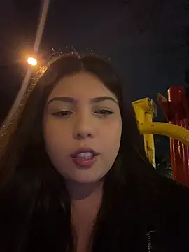 Snapshot of Maii_chan chatting on 02/13/25, 05:16 Maii chan online show from 02/13/25, 05:16