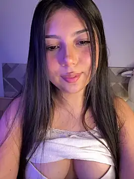 Snapshot of Maii_chan chatting on 12/19/25, 07:00 Maii chan online show from 12/19/25, 07:00