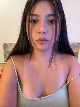 Snapshot of Maii_chan chatting on 09/26/25, 03:46 Maii chan online show from 09/26/25, 03:46