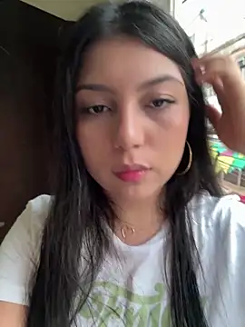 Snapshot of Maii_chan chatting on 01/25/25, 10:39 Maii chan online show from 01/25/25, 10:39