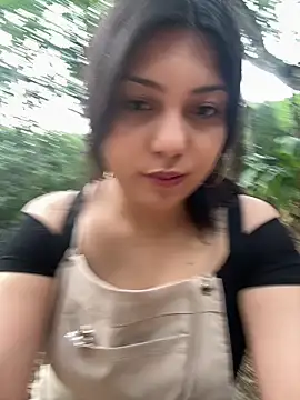 Snapshot of Maii_chan chatting on 03/14/25, 09:00 Maii chan online show from 03/14/25, 09:00