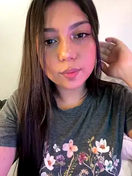 Snapshot of Maii_chan chatting on 11/15/25, 05:55 Maii chan online show from 11/15/25, 05:55