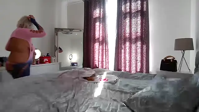 TanyaTaylor45 online show from 03/03/26, 11:50