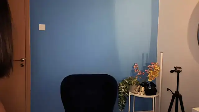 NaughtyMe online show from 11/05/25, 08:45