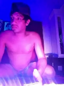 Snapshot of LiosArmando420 chatting on 05/17/26, 04:23 LiosArmando420 online show from 05/17/26, 04:23