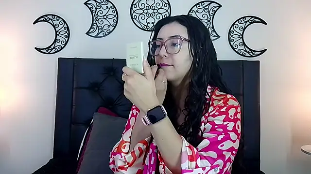 Snapshot of EvoletFMK chatting on 02/02/26, 05:45 EvoletFMK online show from 02/02/26, 05:45