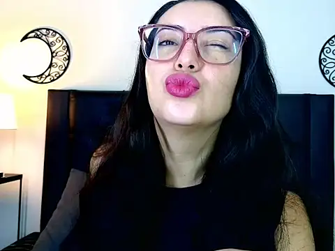 EvoletFMK online show from 10/22/25, 11:31