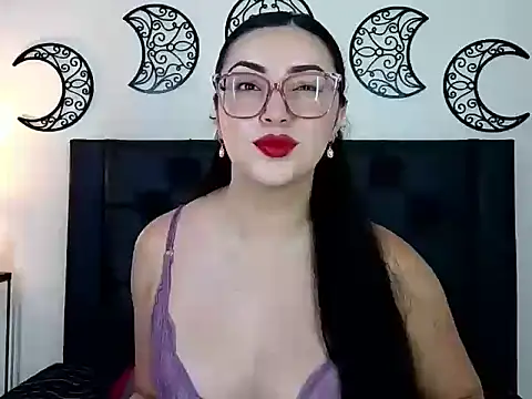 Snapshot of EvoletFMK chatting on 12/20/25, 05:49 EvoletFMK online show from 12/20/25, 05:49