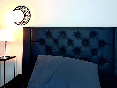 EvoletFMK online show from 10/24/25, 05:12