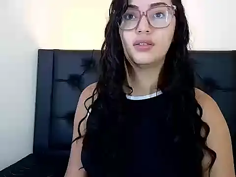 Snapshot of EvoletFMK chatting on 02/19/26, 06:05 EvoletFMK online show from 02/19/26, 06:05