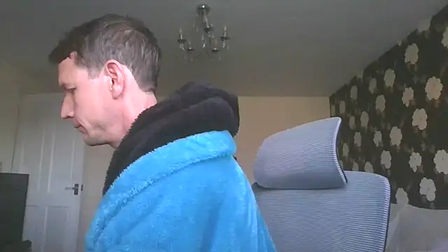 outdoorfun22 online show from 03/19/26, 08:25