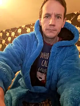 Snapshot of outdoorfun22 chatting on 02/20/26, 06:48 outdoorfun22 online show from 02/20/26, 06:48