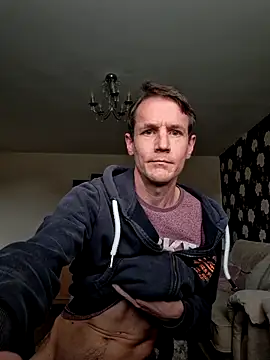 Snapshot of outdoorfun22 chatting on 02/23/26, 10:49 outdoorfun22 online show from 02/23/26, 10:49