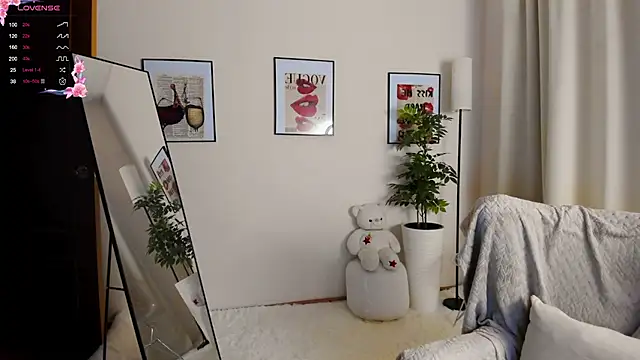 VanessaSmuth online show from 10/16/25, 01:25