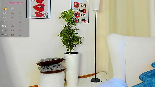 VanessaSmuth online show from 12/20/25, 02:25