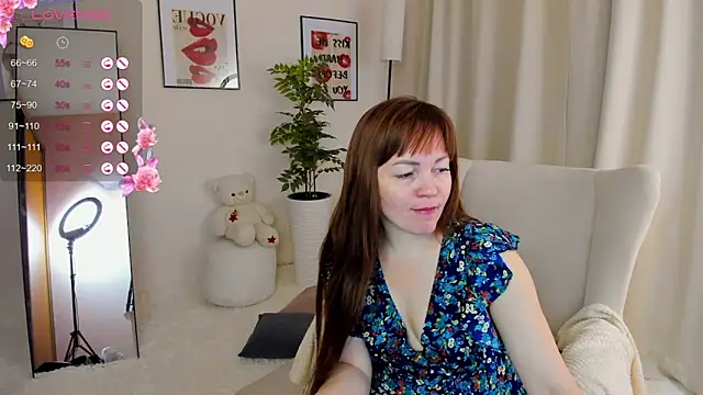 VanessaSmuth online show from 11/05/25, 01:42