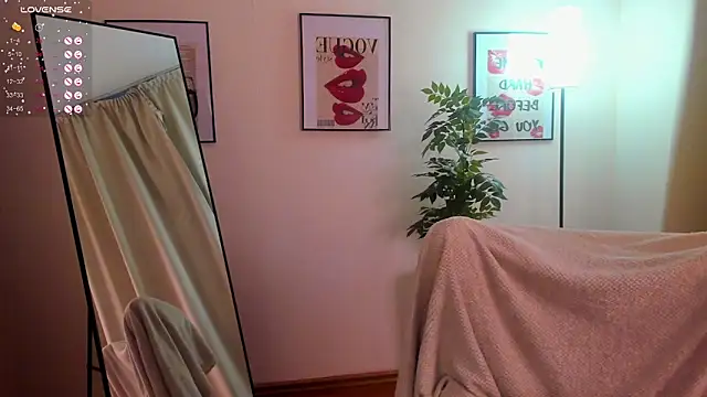 VanessaSmuth online show from 09/29/25, 01:56