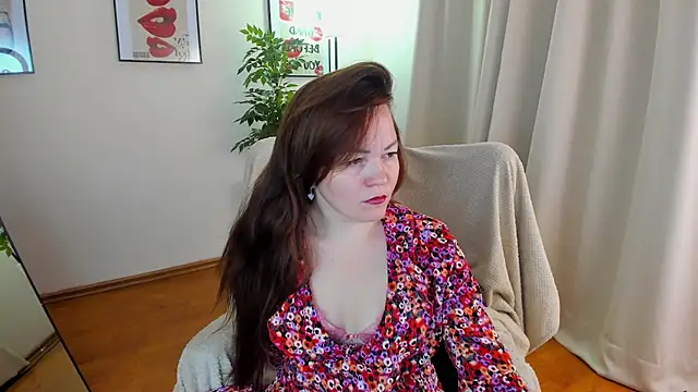 VanessaSmuth online show from 10/05/25, 01:40