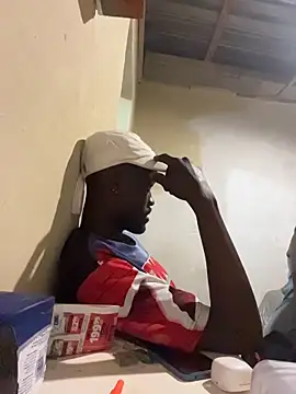 Snapshot of BringBackLostLover chatting on 11/04/25, 10:52 BringBackLostLover online show from 11/04/25, 10:52