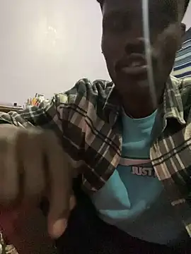 Snapshot of BringBackLostLover chatting on 10/09/25, 09:37 BringBackLostLover online show from 10/09/25, 09:37