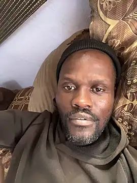 Snapshot of BringBackLostLover chatting on 11/18/25, 11:46 BringBackLostLover online show from 11/18/25, 11:46