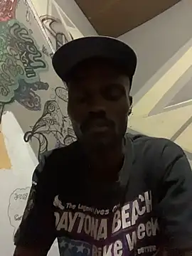 Snapshot of BringBackLostLover chatting on 10/15/25, 12:42 BringBackLostLover online show from 10/15/25, 12:42