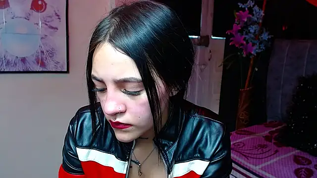 Violettasquirt online show from 11/08/25, 02:20